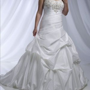 Wedding dress size 24w